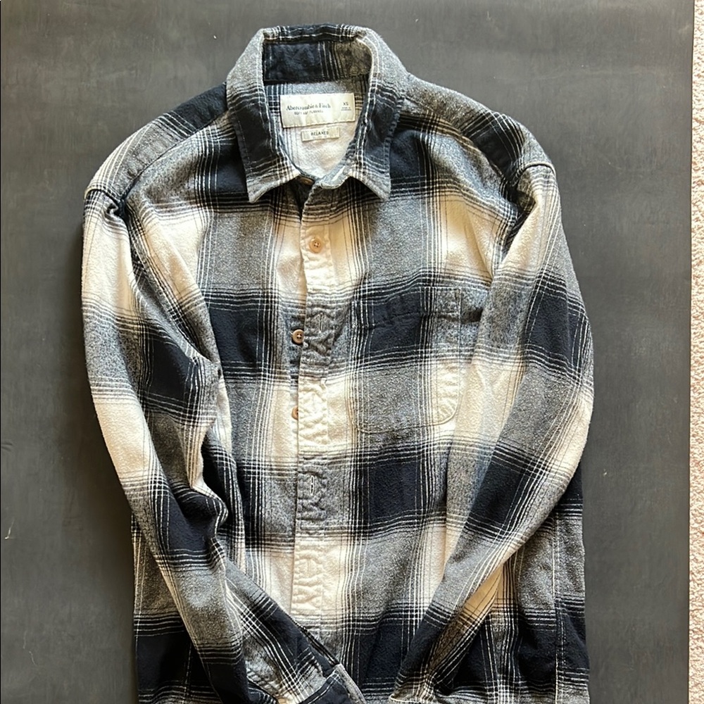 Men's Black and White Plaid Shirt